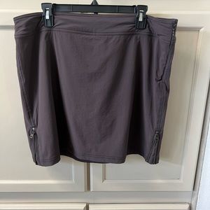 Athleta EUC Purplish Gray Skort